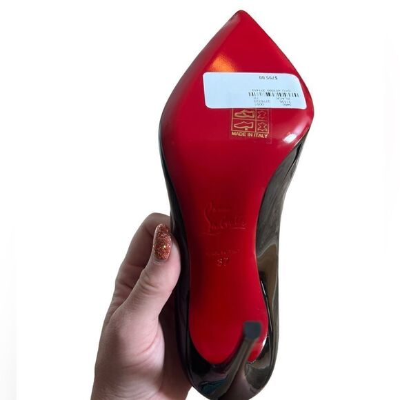 NWT Christian Louboutin Hot Chick Scallop Pointed Toe Pump Size 37/7 - Picture 9 of 11